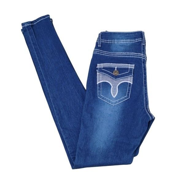 VIP Skinny Jeans Embroidered Functional back Pockets size 5/6 - Picture 1 of 12